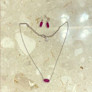 Kendra Scott necklace and earrings. EUC